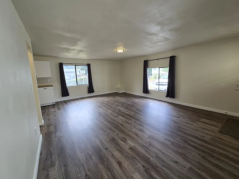 15209 18th Avenue Ct E #B — Photo 2