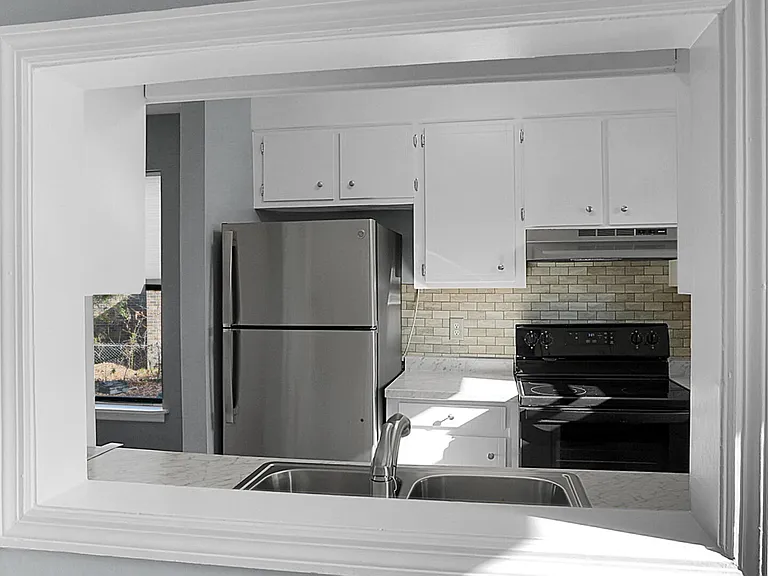 158 Hummingbird Ave #B — Photo 17