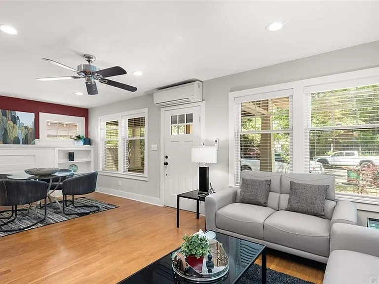 1111 Oleander Ave — Photo 4