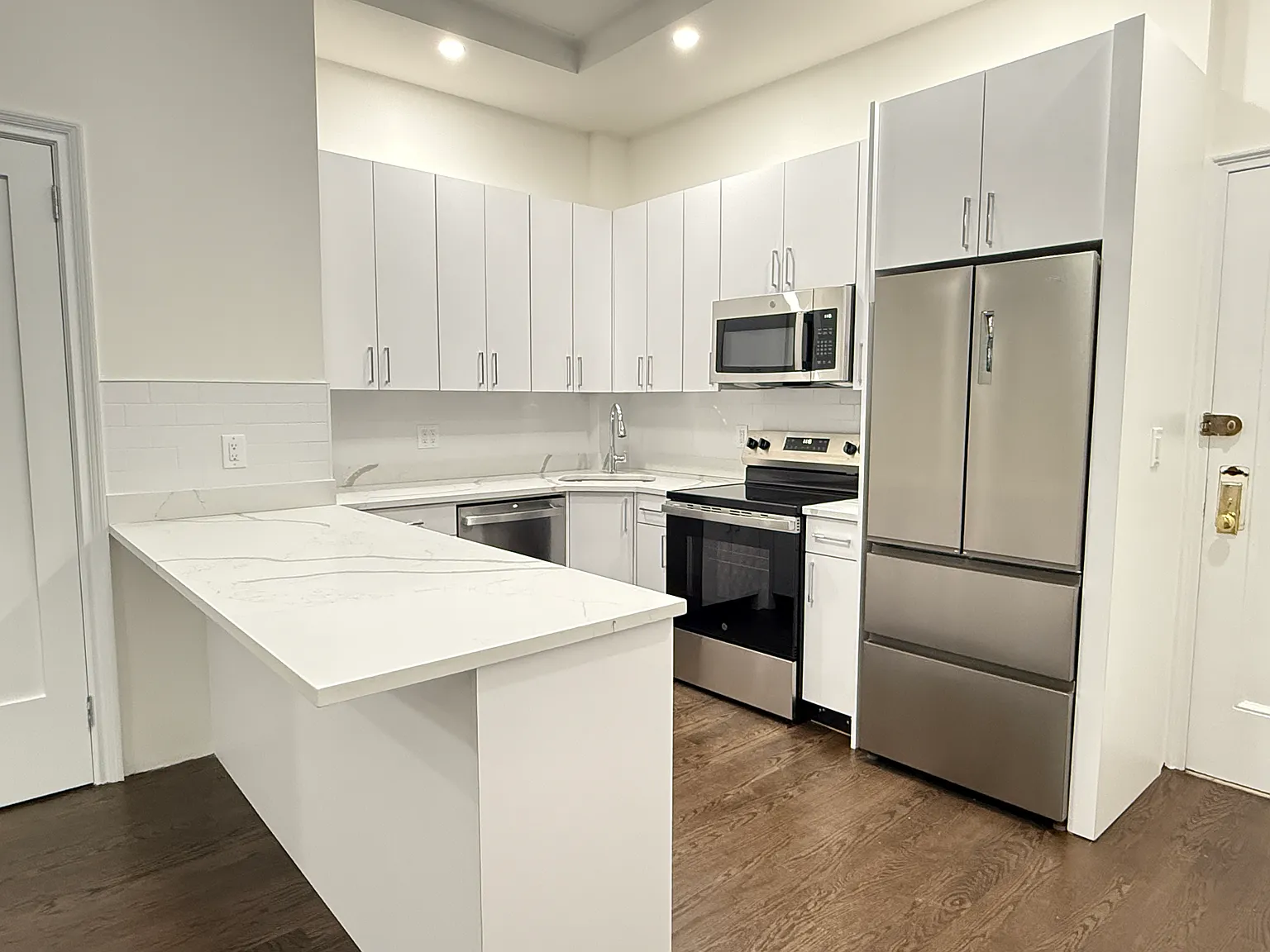 25 West 68th Street — Photo 3