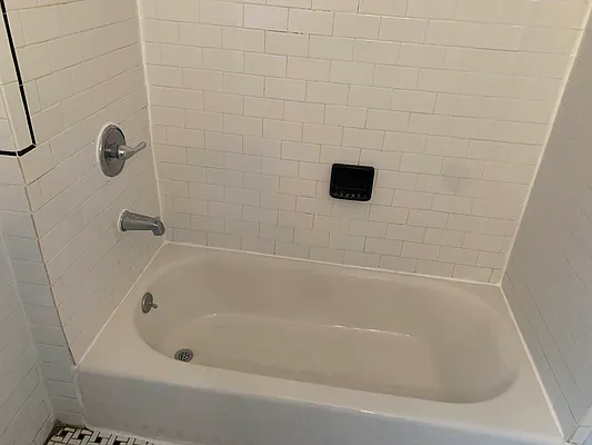 Rented by Tapiro Realty | media 19