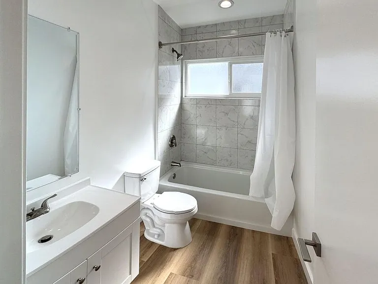 3630 Midvale Ave #1 — Photo 18