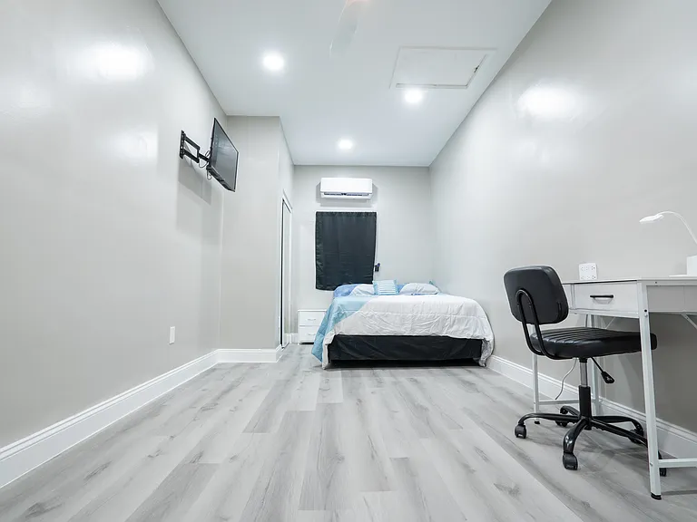 5102 W Osborn Rd — Photo 14