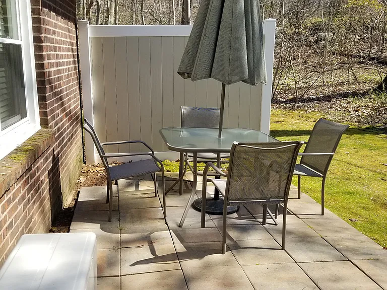 61 Briarwood Ln #F — Photo 15