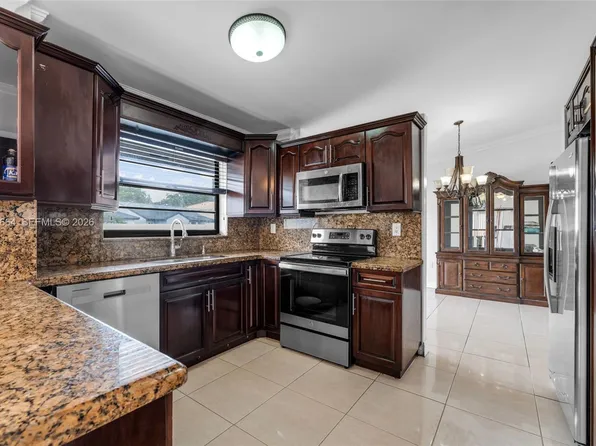 10290 SW 145th Pl, Miami, FL 33186