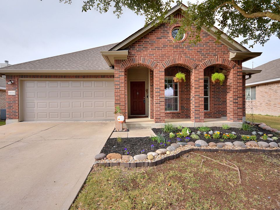 1st image of 19004 Leigh Ln