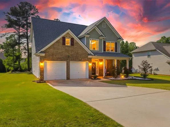 140 Revolutionary Dr, Hampton, GA 30228