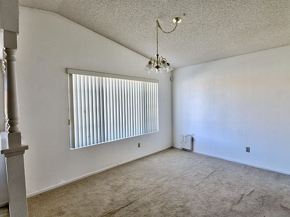 4th image of 2651 La Brea Ave
