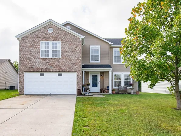 2001 Brookside Ct, Greenfield, IN 46140