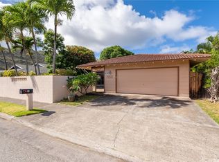 7212 Kuahono St, Honolulu, HI 96825