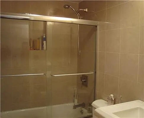Rented by R New York | media 3