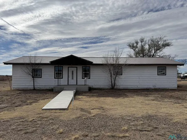 105 N 5th St, Logan, NM 88426
