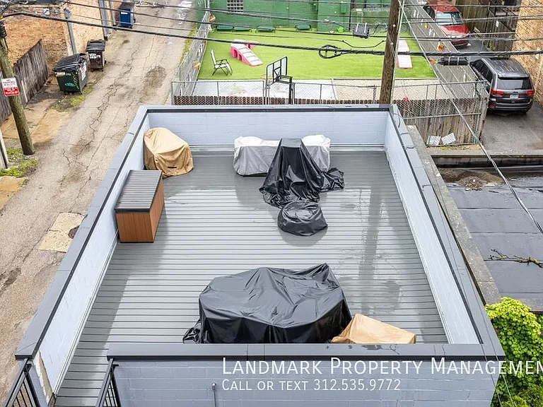 1545 N Artesian Ave #3 — Photo 26
