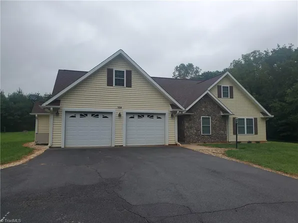 154 Franklin Ln, State Road, NC 28676