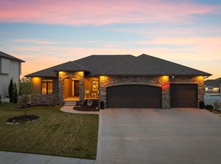 4210 S 220th St, Elkhorn, NE 68022