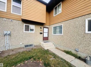 3812 20th Ave NW #24, Edmonton, AB T6L4B2