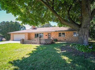 706 Woodland Dr, Sun Prairie, WI 53590