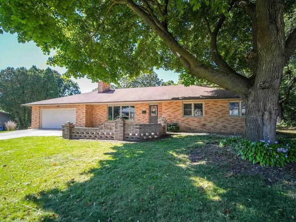 706 Woodland Drive, Sun Prairie, WI 53590