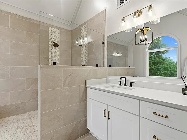 4221 Willow Oak Dr — Photo 42