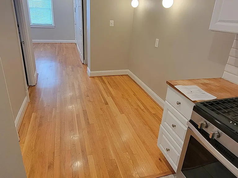 2900 8th St NE #4 — Photo 6