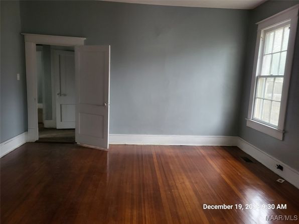 montgomery-alabama-72789335 picture