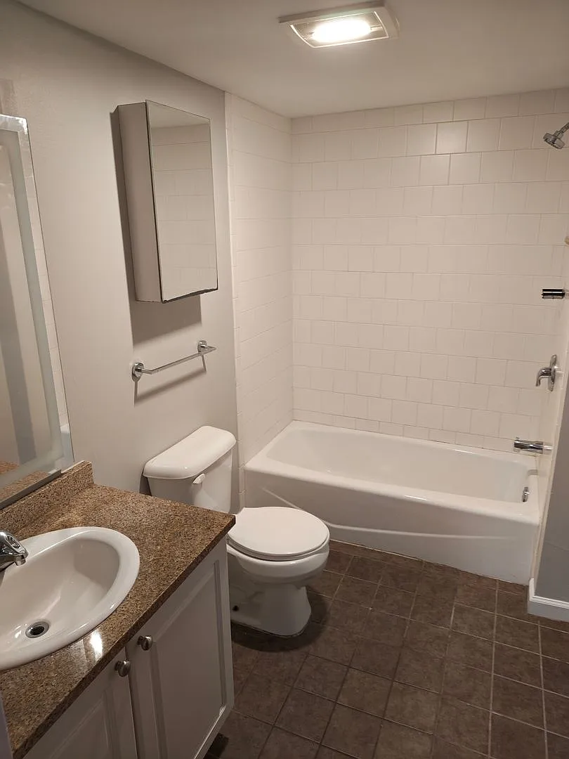 52 Imlay Street — Photo 4