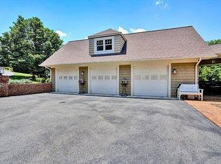 70 Homeplace Cir, Moneta, VA 24121