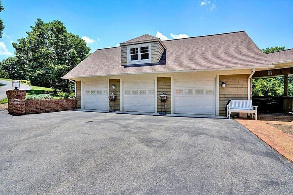 70 Homeplace Cir - Property Image