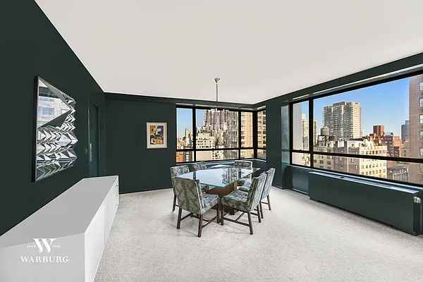 Sold by Warburg | media 2