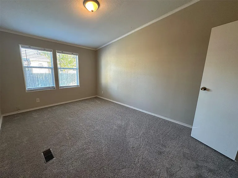104 Ramirez St — Photo 19