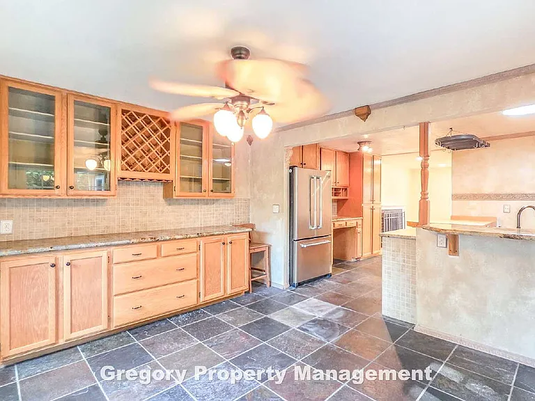 622 204th St SE — Photo 15