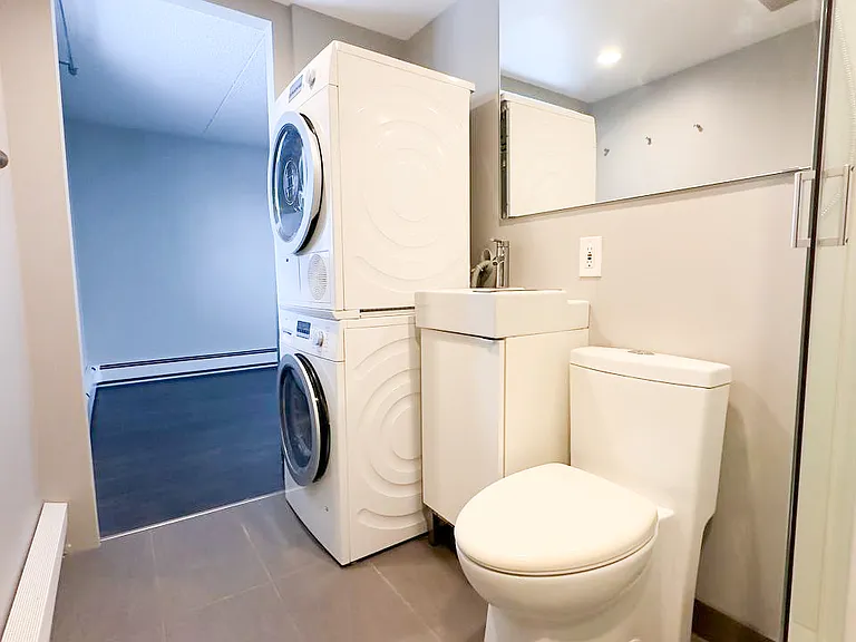 77 Edmonton St #1002 — Photo 11