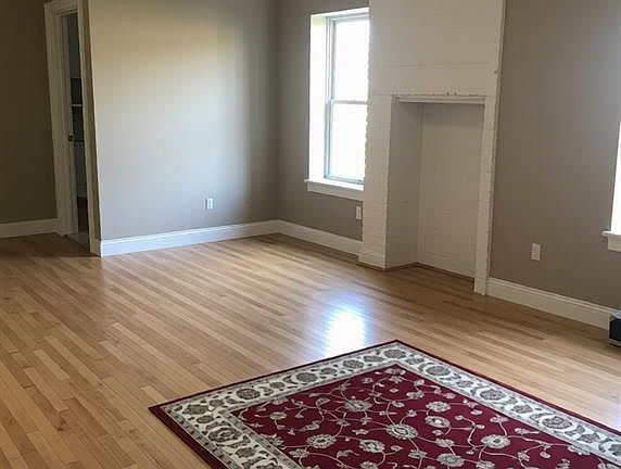 2nd image of 387 George St