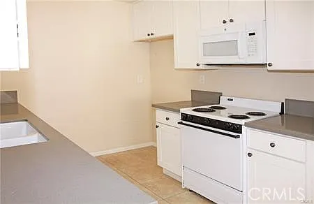 1 bed, 724 sqft, $2,995 — Photo 3