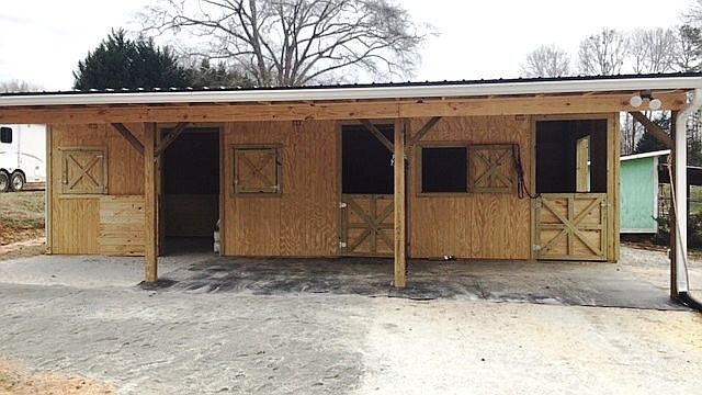 New Custom Barn