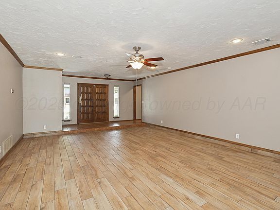 4th image of 3704 Montague Dr