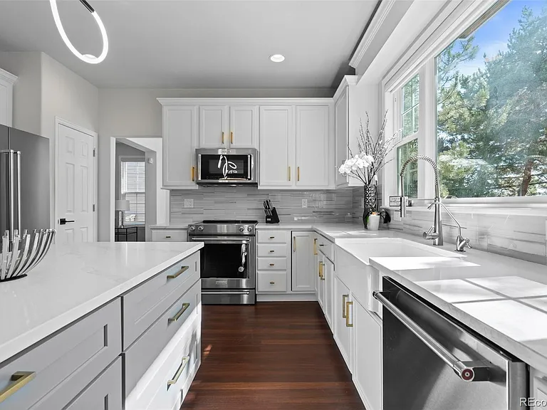 3947 Mallard Ln — Photo 15