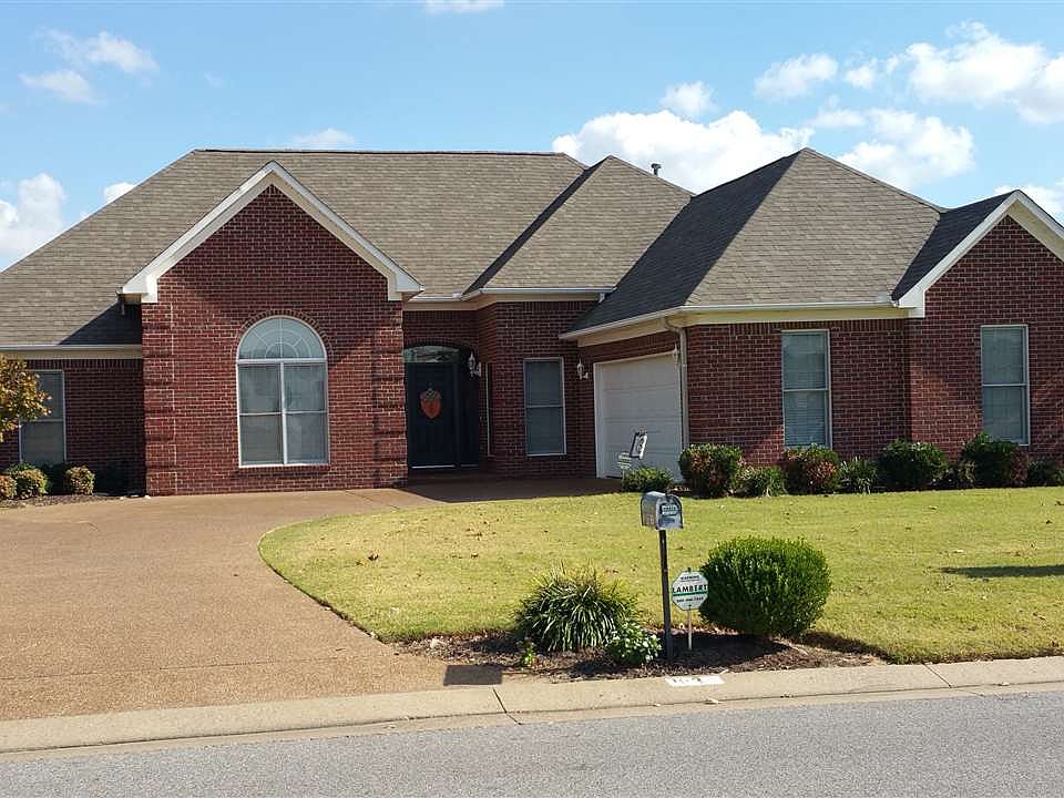 1st image of 1834 Fairway Dr