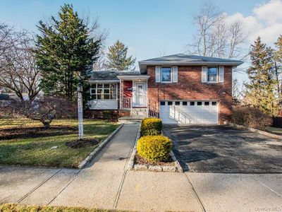 28 Moore Street, Hartsdale, NY, 10530
