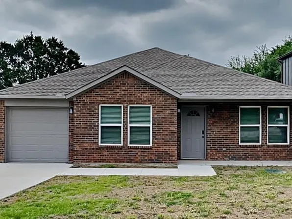 5736 Lone Star Cir, Granbury, TX 76048