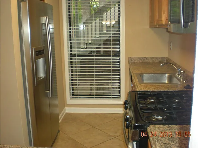 1010 Wynnes Ridge Cir SE — Photo 5