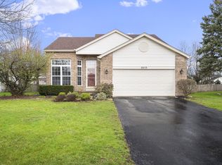 2053 Winding Lakes Dr, Plainfield, IL 60586