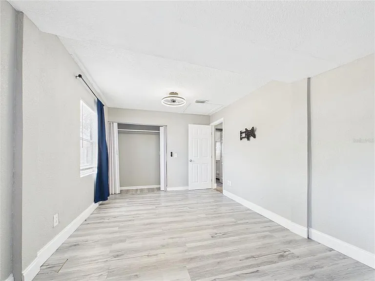 605 S Disston Ave — Photo 17