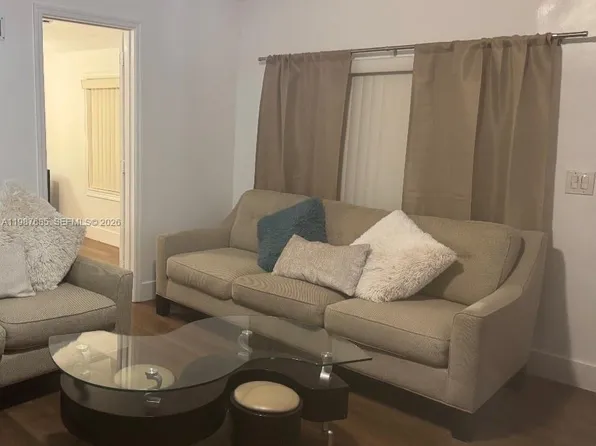 2354 NW 93rd Ter, Miami, FL 33147