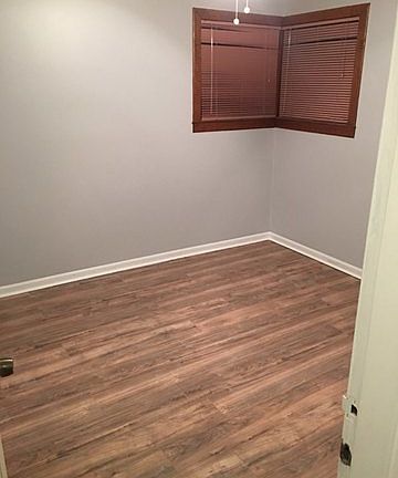5th image of 311 S Orchard Dr