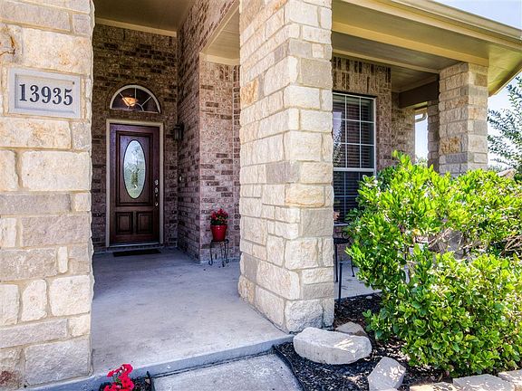 2nd image of 13935 Cypress Creek Bank Dr