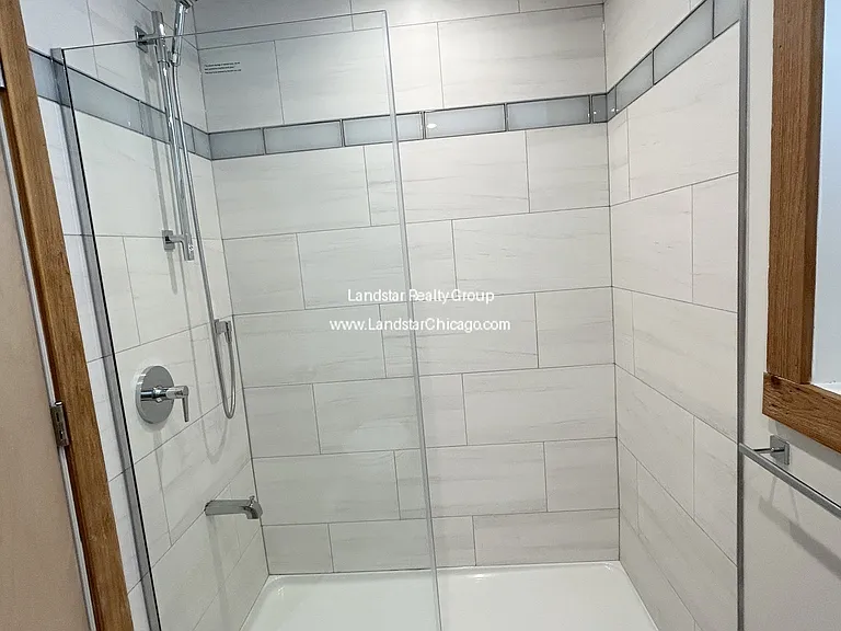 4611 S Ellis Ave #106 — Photo 10