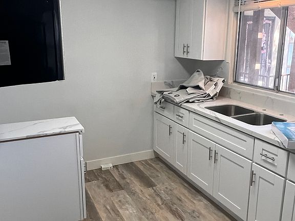 4th image of 4225 Estrella Ave APT 3