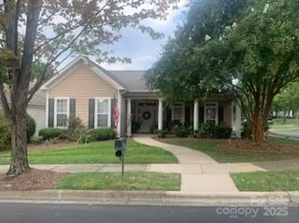 13206 Old Compton Ct, Pineville, NC 28134