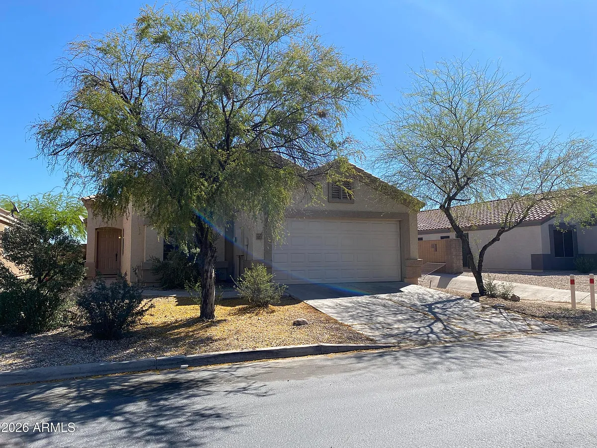 Building Photo - 24035 N Desert Dr